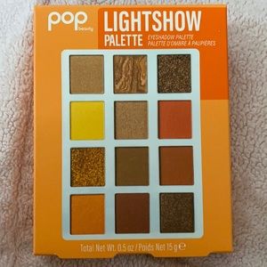 Pop beauty light show pallet new!